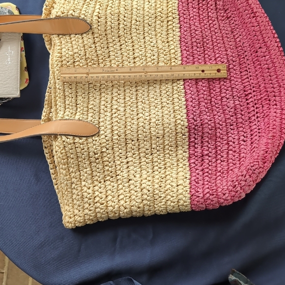 Two-Tone Straw Tote Bag - Pink and Tan - Picture 14 of 15